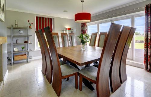 The Farm House - Photo 12