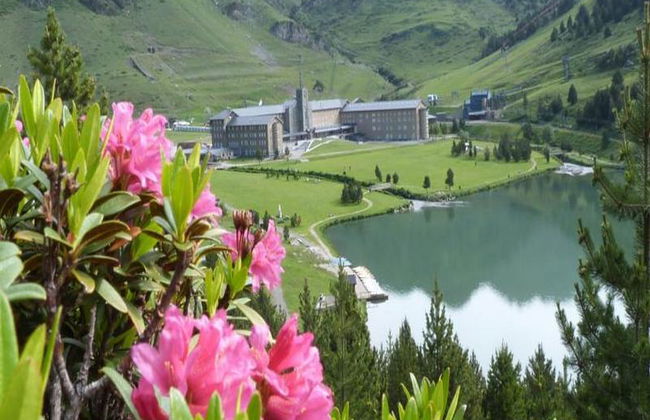 Vall De Nuria Apartamentos - Photo 4