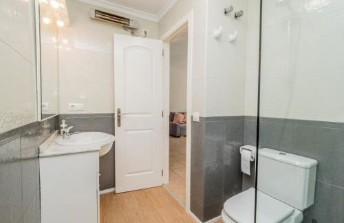 Casa Adosada Esquinera Urbanización Piscina Comunitaria - Photo 25