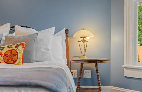 Spacious, Soulful Southern Stay - Foto 28