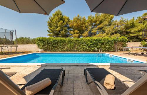 New! Holiday Home Tina with pool - Foto 10