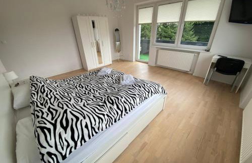 White House Izabelin Family SPA House near Warsaw - Foto 31