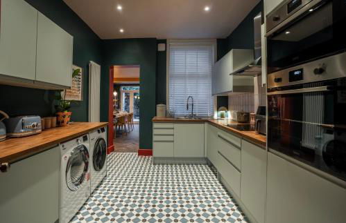 Luxury Seaside 5 Bed - 10 Mins Walk to Beaches - Foto 5