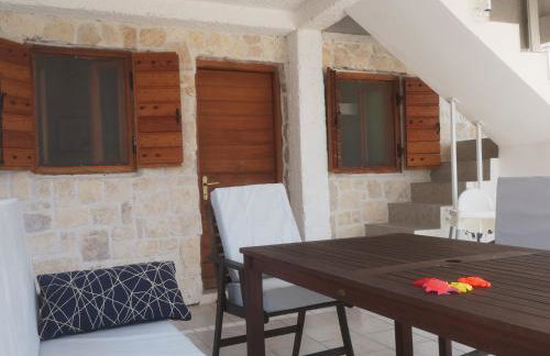 Bijela kuča - Foto 10