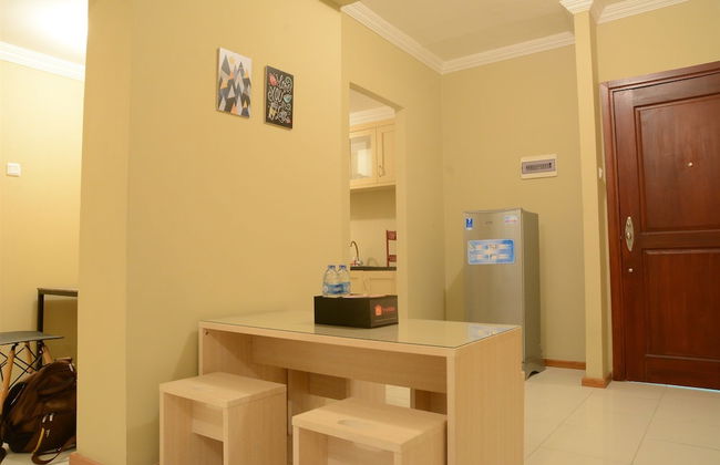 2 Bedrooms Grand Palace Apartment Kemayoran by Travelio - Foto 6