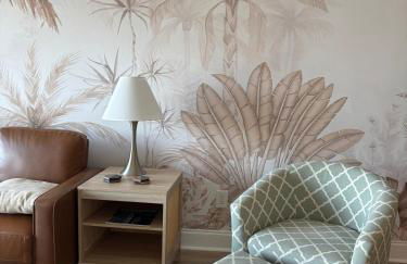 Sunset Serenity!!-Tropical Waterfront Oasis-Huge Private Patio-10Min to KingSt & Beaches - Foto 60