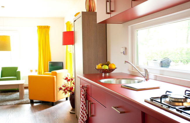 Cozy Chalet With Dishwasher on a Holiday Park - Foto 8