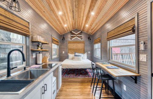 Stay Portland - Restored Farmhouse & Backyard Tiny House Village - Photo 61