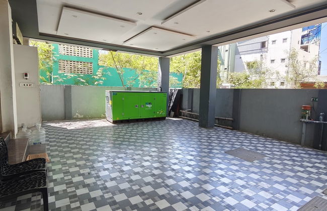 Smart Home Service Apart by Stayz Royale - Photo 23