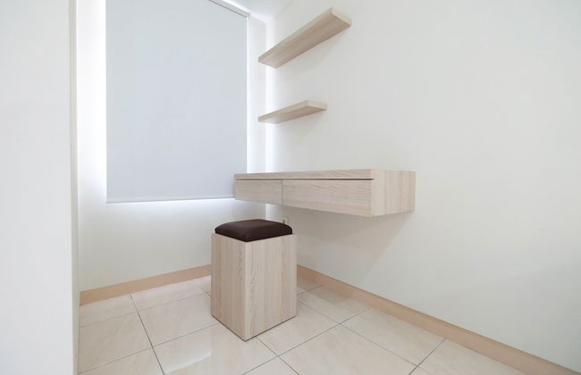 Minimalist Studio Room at The Springlake Apartment Sumarecon Bekasi - Photo 9