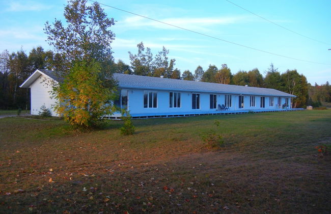 The Shores of Deer Lake - Foto 13