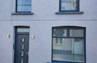 5 Bed Family Home in Treharris, Sleeps 1, Near Bike Park Wales - Foto 12