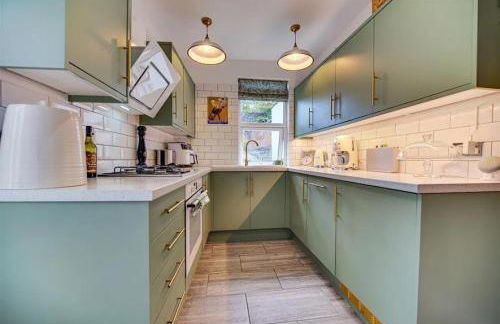 Moody Street - Photo 11