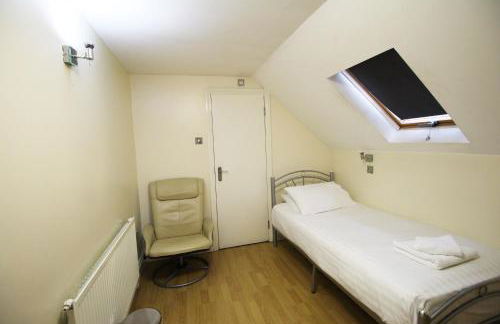 Flexistay Aparthotel Tooting - Photo 12