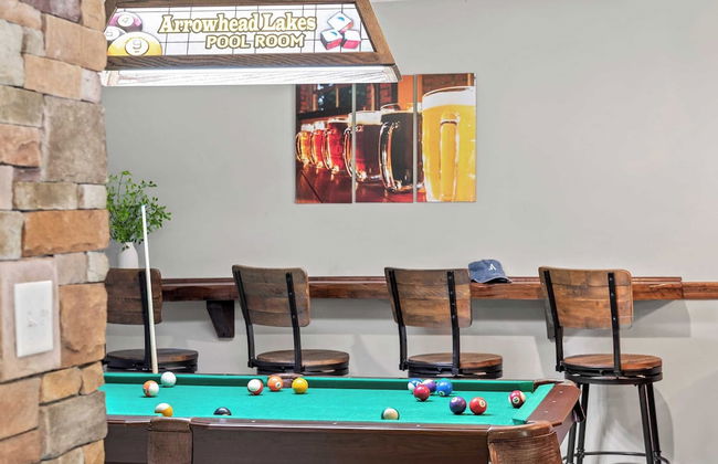 Tavern at the Woods by Avantstay Lakefront Views, Hot Tub, Firepit, Game Room - Foto 21