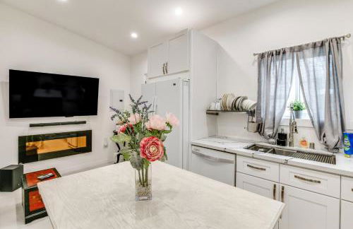 9 Mi to Dodger Stadium! East LA Studio with Patio - Foto 10