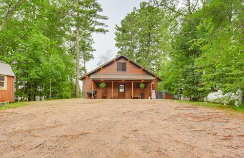 Boat Dock, BBQ and Fireside Fun Clam Lake Cabin - Foto 4