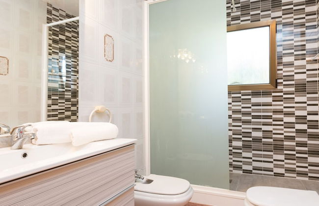 Conchi in Lloret de Mar - Photo 10