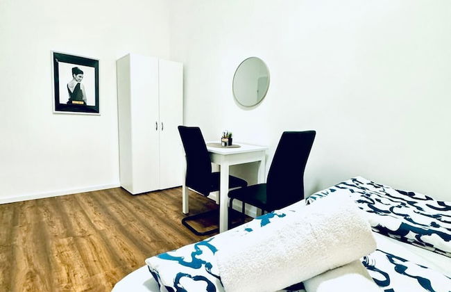 Affordable 5BR Apt Near Atzgersdorf - Foto 76