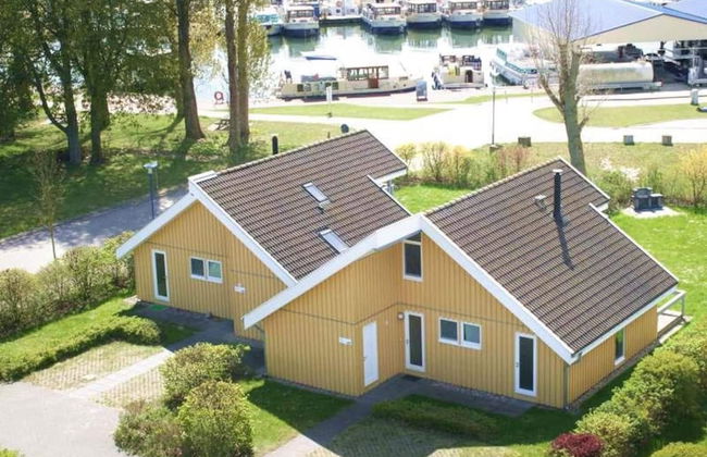 Ferienhaus im Ferienpark Mueritz - Foto 1