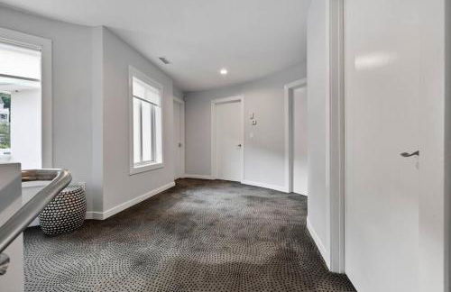 Piermont Waterfront Villa! - Photo 42