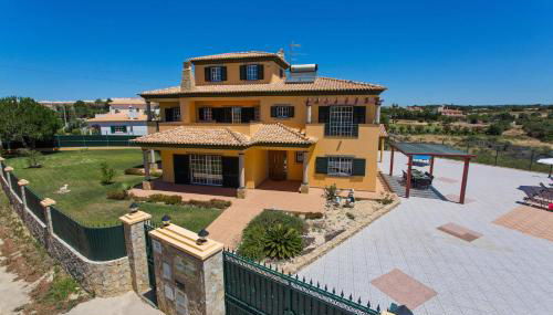 Villa Nincha - Heated Pool - Free wi-fi - Air Con - Foto 2