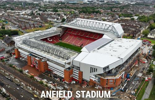 Central Apt With Balcony - Walk to Bars & Stations - Foto 44