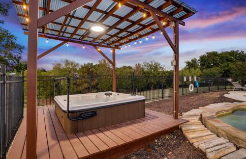 Modern Home - 1 Acre Lot w Pool Patios Jacuzzi - Foto 4