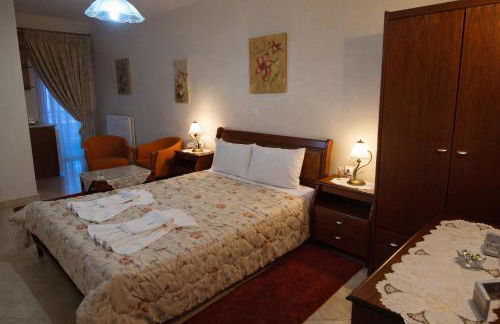 Orama Hotel - Serene Lake Plastira Retreat with Stunning Views - Photo 60