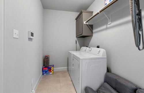 The Noble House Near Magnolia & Baylor W Pool - Photo 79