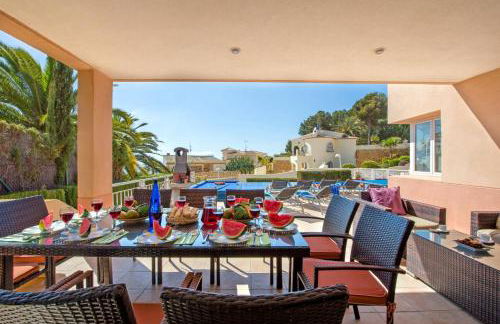 Villa Angela Flores by Villa Plus - Photo 8