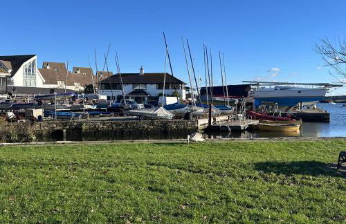 MOONGATE by BOURNECOAST - A Delightful Chalet Bungalow with a Garden and Parking - HB10672 - Foto 36