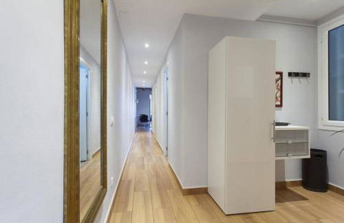 Bright & Spacious Family Flat in Central Barcelona - Foto 24