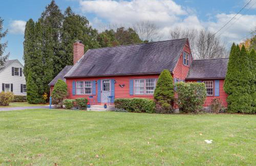 Thames River Fun! Sunny Retreat in Quaker Hill - Foto 1