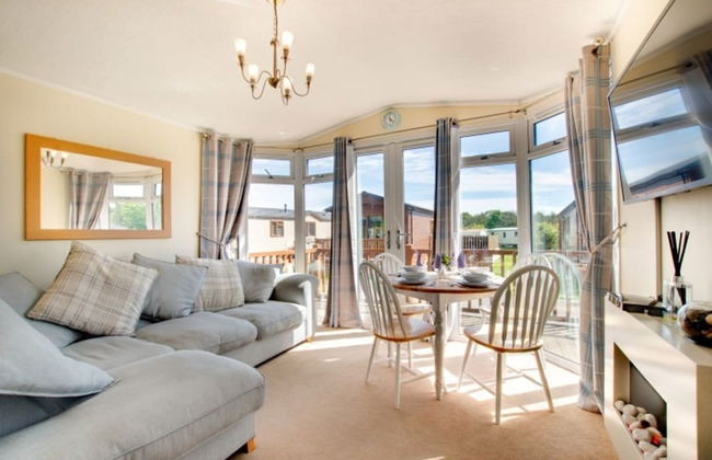 Stunning 3-bed Hot Tub Lodge, Northumberland - Foto 7