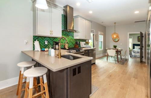 Heart of Brevard Hideaway - Walk/Bike to Downtown! - Foto 20