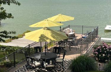 Eagle Lake Paradise! Close to ND! Sunset! Hot Tub! - Foto 29