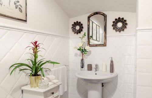 Villa Chianti, your Secret 4 Bedrooms Retreat with View over the Vineyards in Marcialla - Foto 90