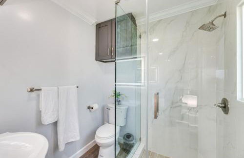 Enchanting 4-bedroom house with panoramic view in Pasadena - Photo 13