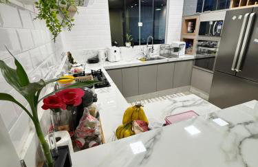 Casa da Maga com piscina no Jd Cataratas Foz - Foto 18