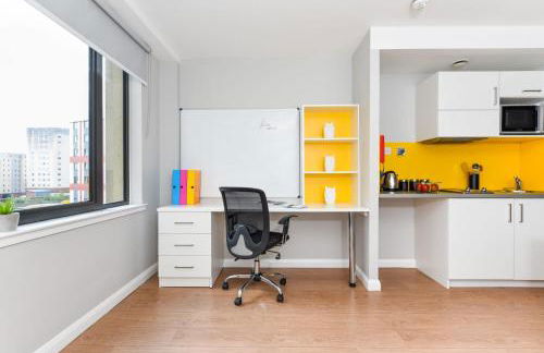 Student Only Merchant Studios in Glasgow - Foto 14