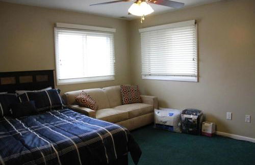 Inglewood Haven and Toys Sleeps 12 - Foto 14