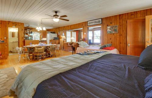 Swim Dock and Views Lakefront Afton Vacation Rental - Foto 14