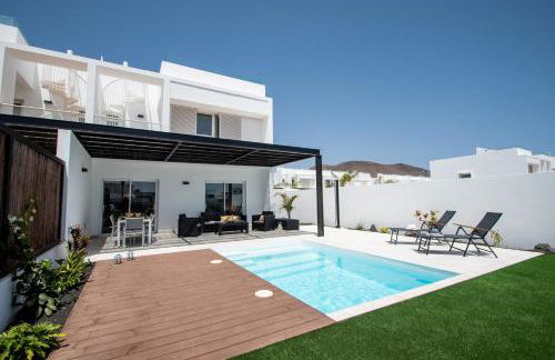 Serena Villa 38 - Heated pool, Sea Views, AC, High Speed Internet - Photo 3