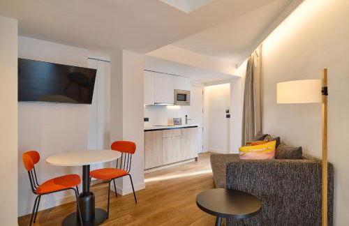 Apartamentos Luna Suites Granada - Foto 15