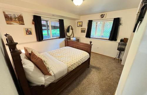 Cozy Palmer Retreat with Steam Sauna and Playground - Foto 43