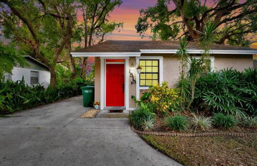 Zen Jungle House by Busch Gardens Sleeps 12 with Outdoor Games & Detached Play Space! - Foto 39