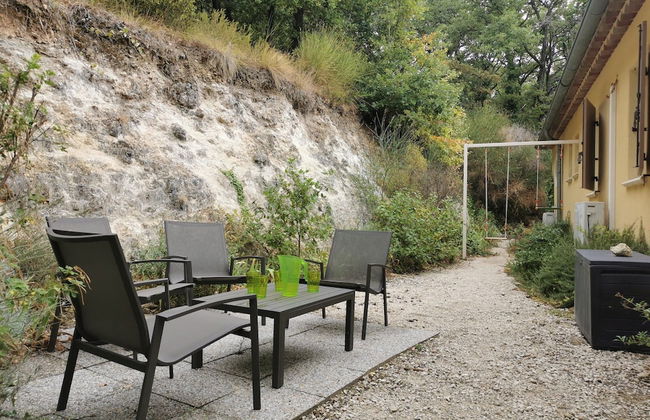 Inviting Villa in Saint Paul Trois Chateaux With Pool - Foto 1