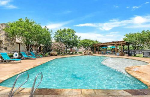 Modern One Bedroom Apartment in Addison with Pool - Foto 2