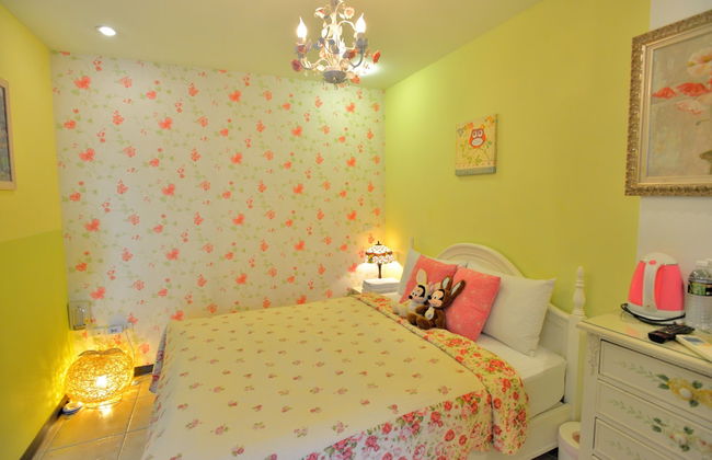 White Cotton Candy B&B - Photo 23